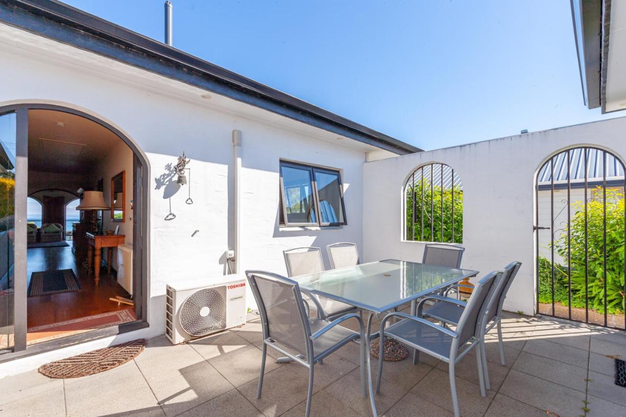 Lakefront Villa - Waitahanui Holiday Home Buitenkant foto
